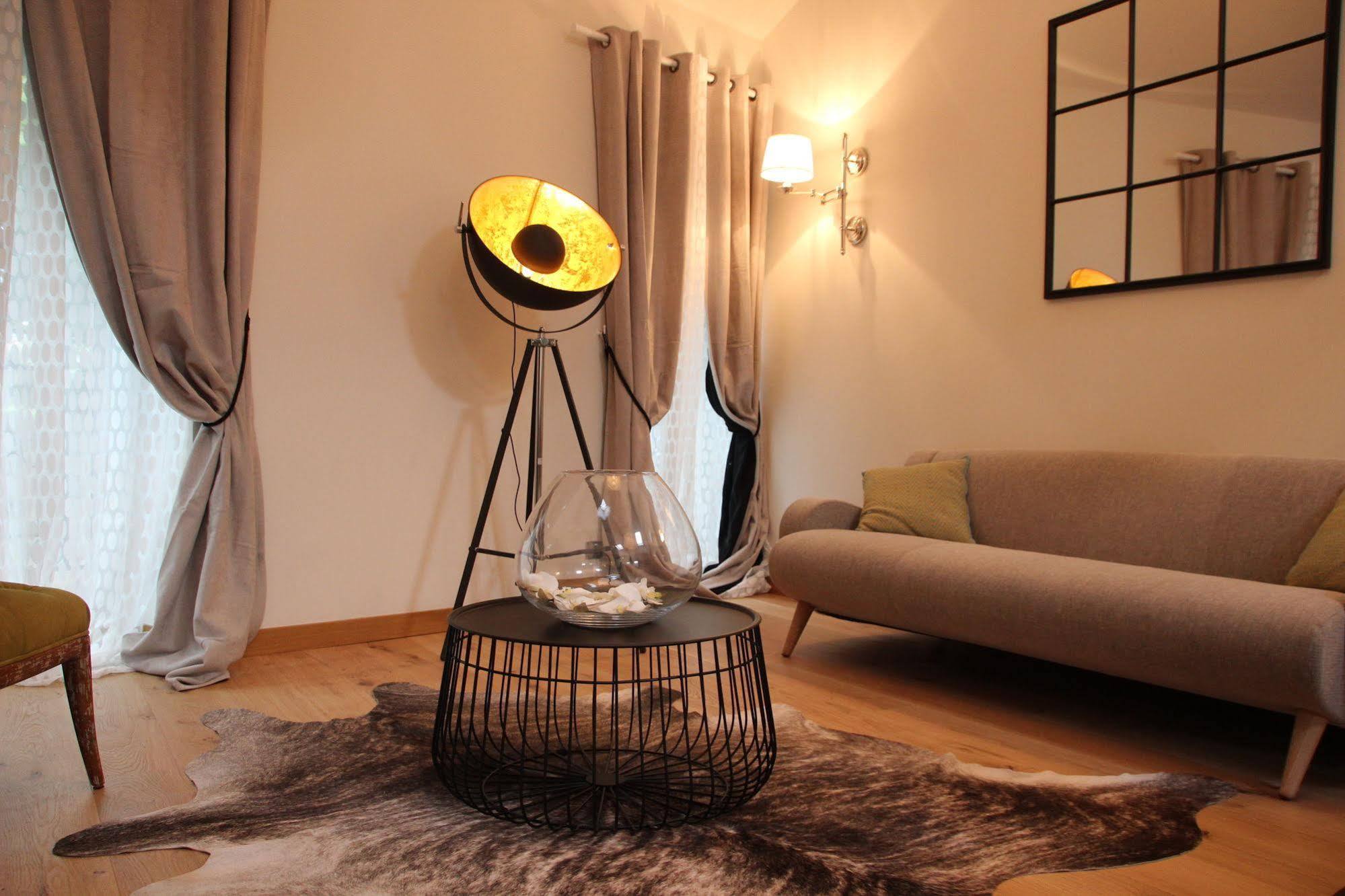 Maison D'Hotes Les Varietes Saint-Rémy-de-Provence エクステリア 写真