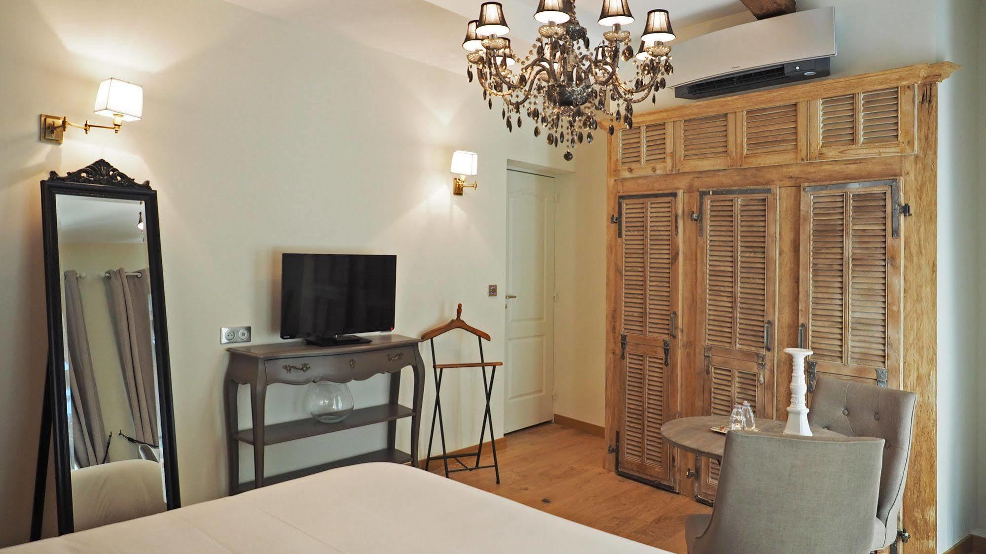 Maison D'Hotes Les Varietes Saint-Rémy-de-Provence エクステリア 写真