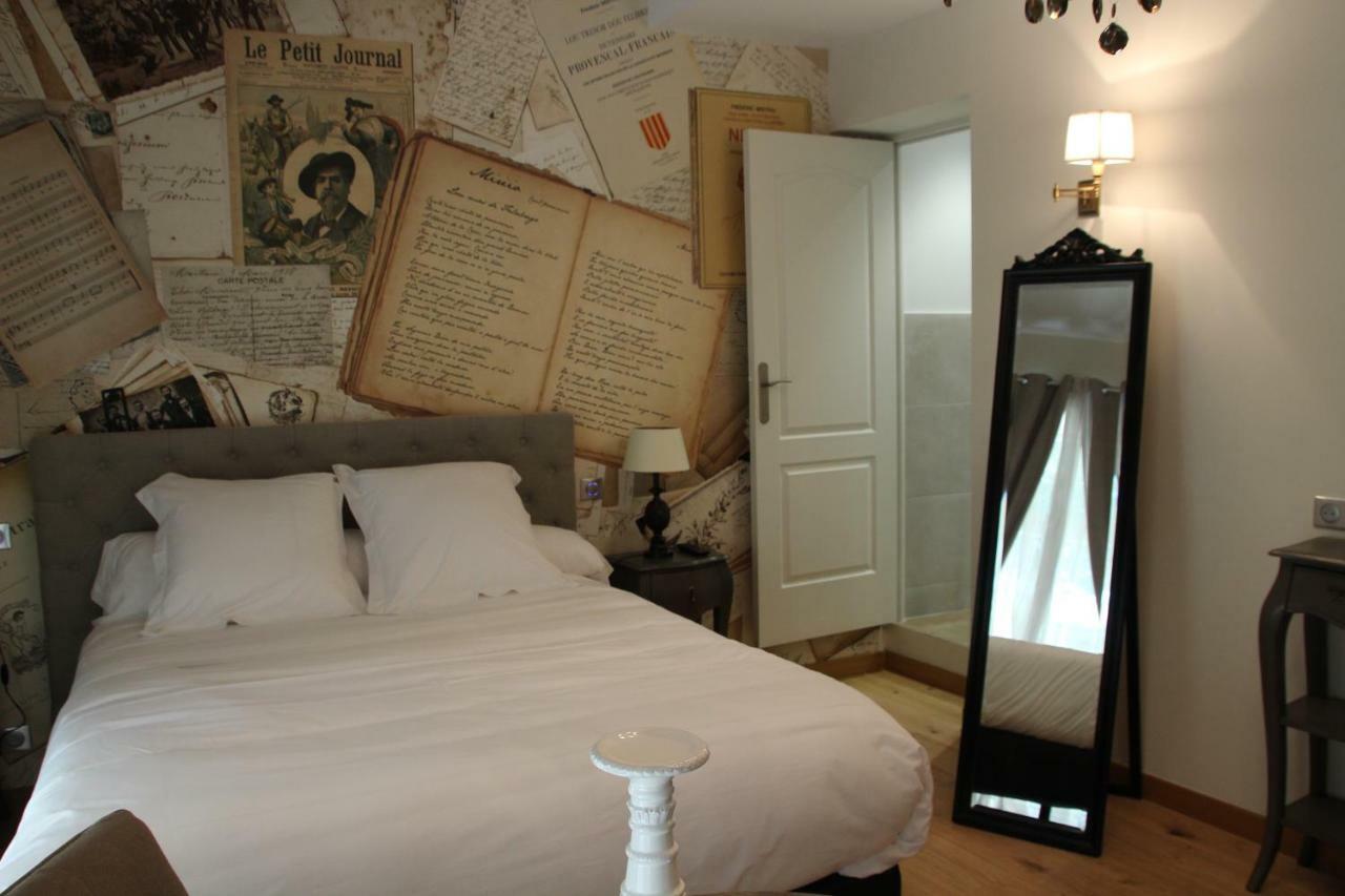 Maison D'Hotes Les Varietes Saint-Rémy-de-Provence エクステリア 写真